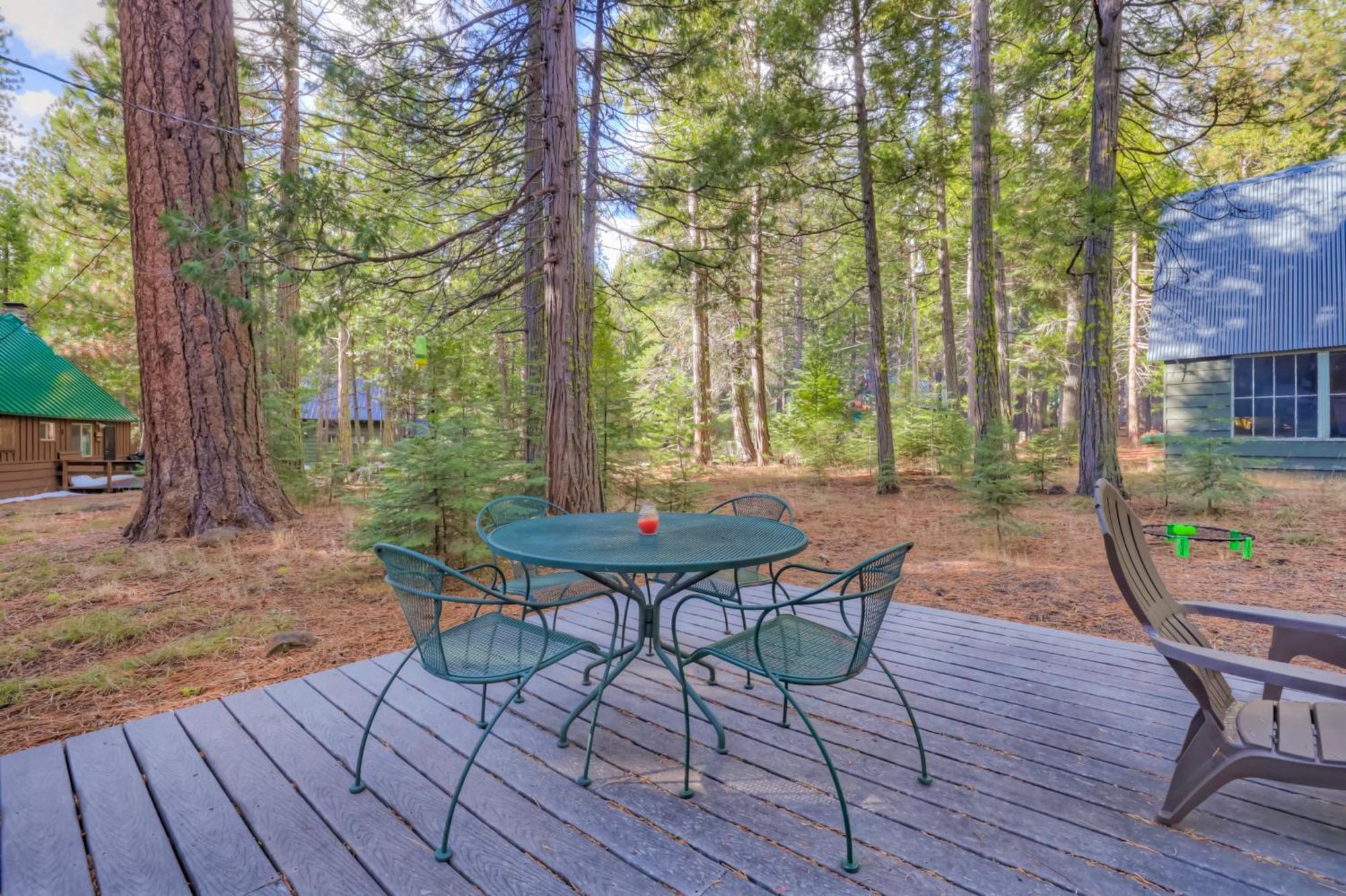 Spacious Classic Cabin Retreat- Near Lassen Mill Creek Ngoại thất bức ảnh