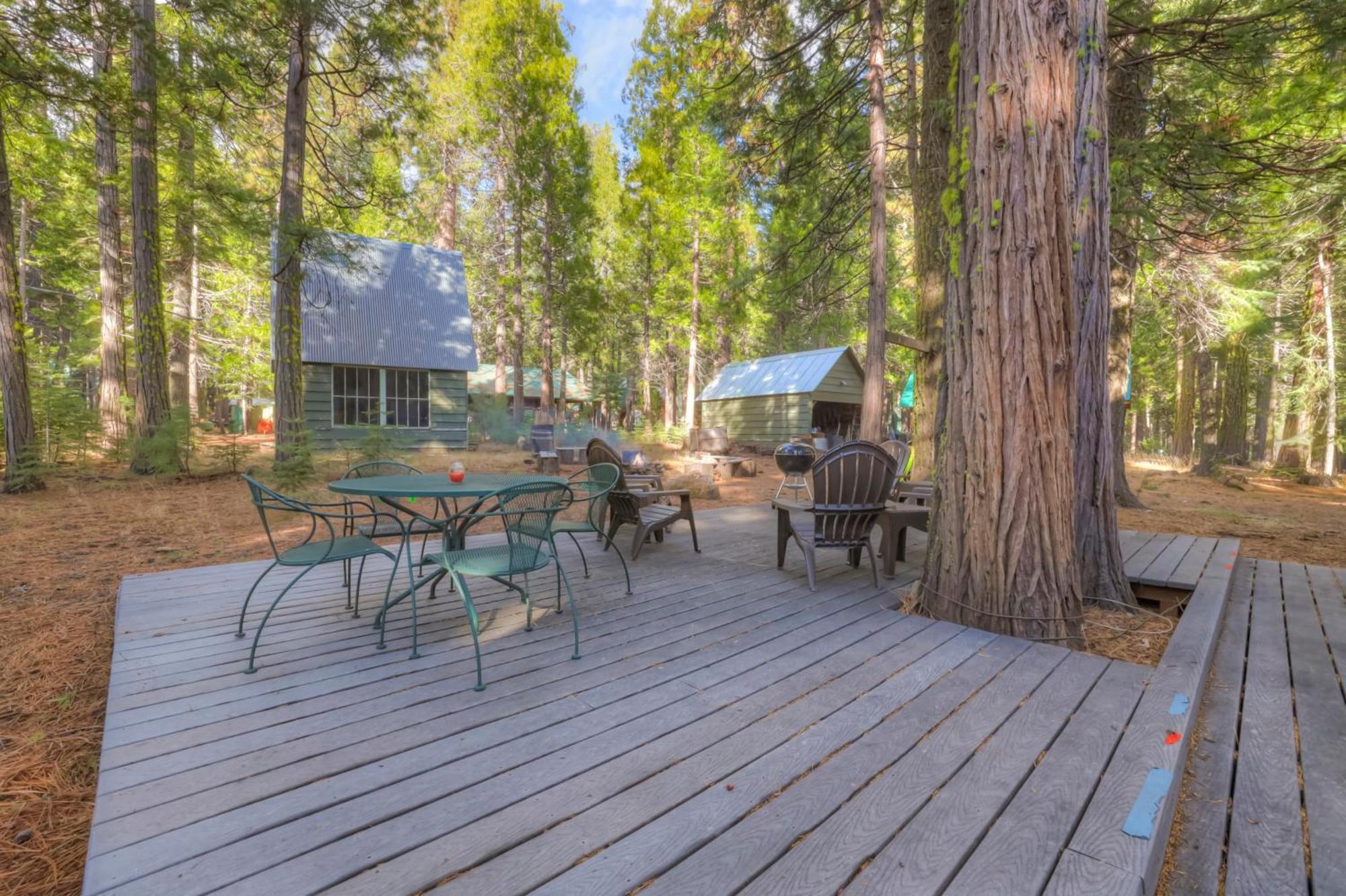 Spacious Classic Cabin Retreat- Near Lassen Mill Creek Ngoại thất bức ảnh